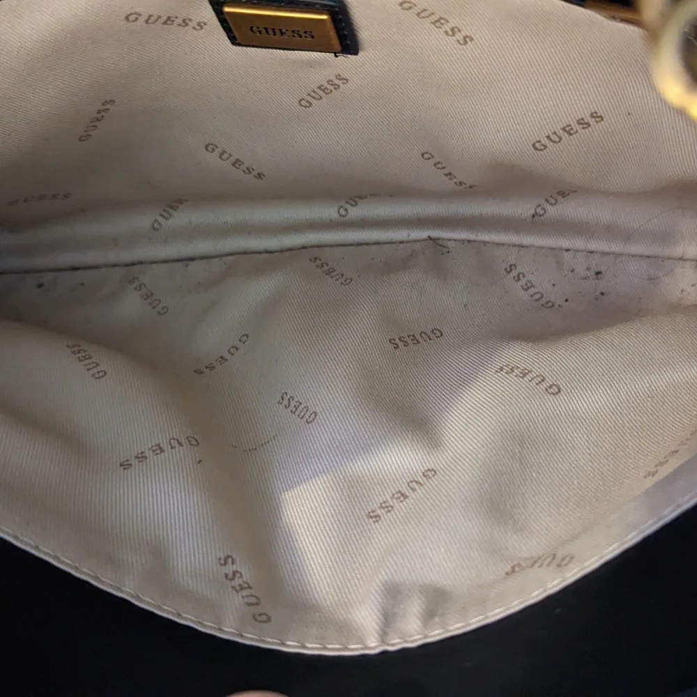 Purse - Picture 5 of 9